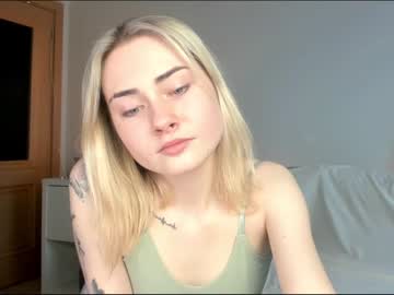 girl Free Sex Cam Chat with runaway_bridee